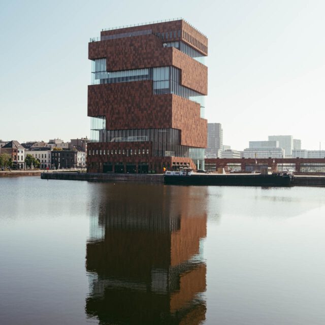 museum aan de stroom antwerp by robert mangelmann | 20220514antwerpen_028