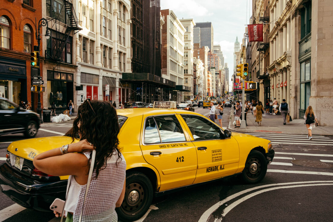 hello taxi by robert mangelmann | 20220706nyc_162