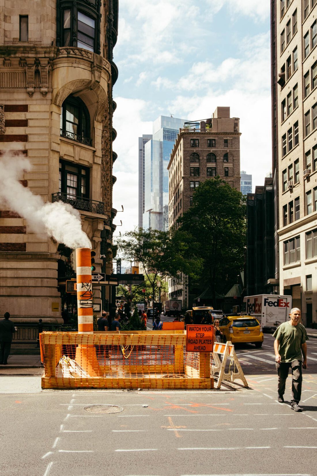 steaming street by robert mangelmann | 20220707nyc_036