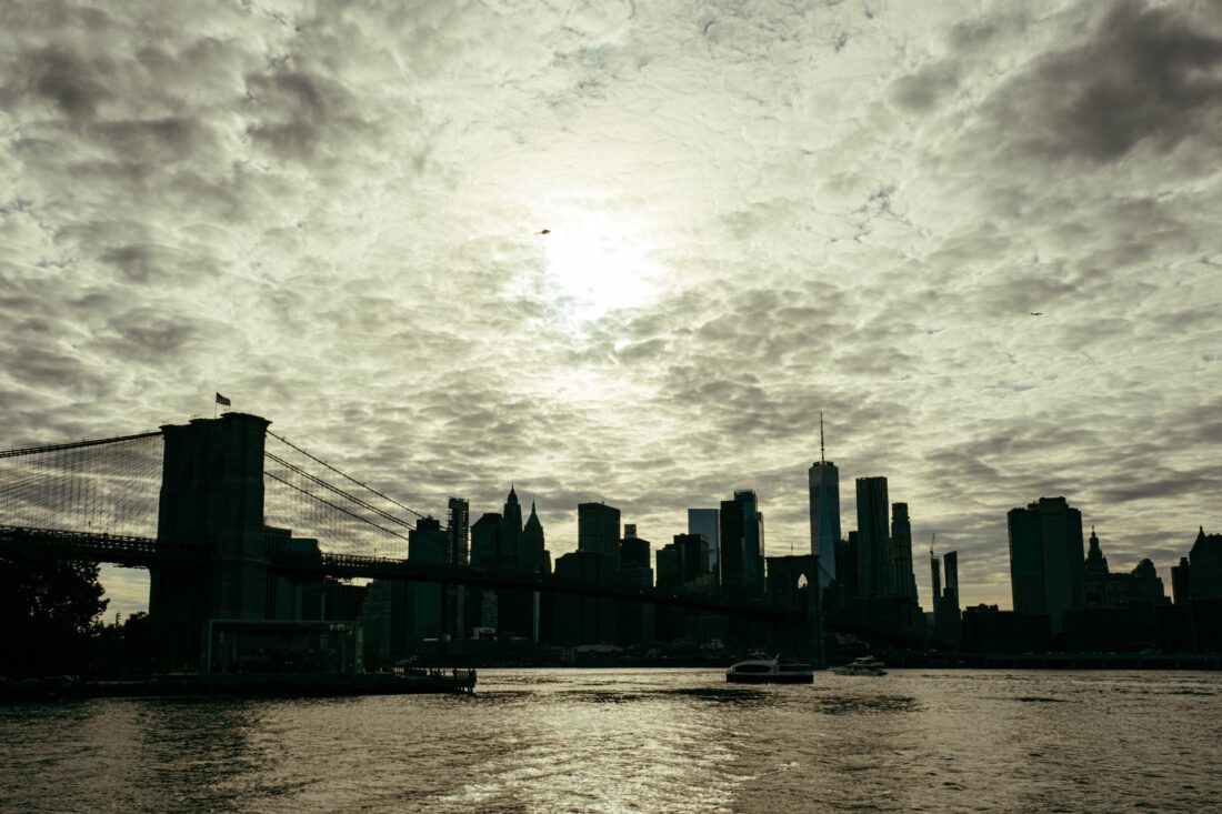 heli over a dark skyline by robert mangelmann | 20220707nyc_088