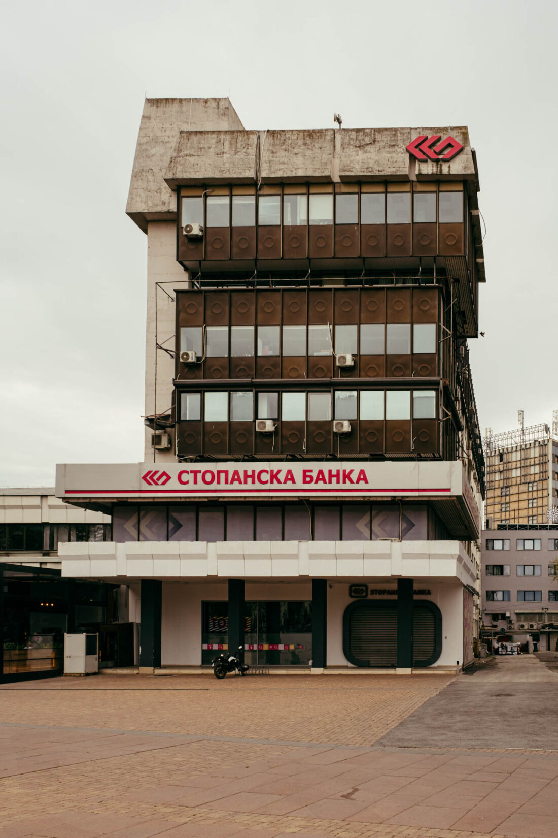 skopje brutal city walk vi by robert mangelmann | 20230429skopje_176