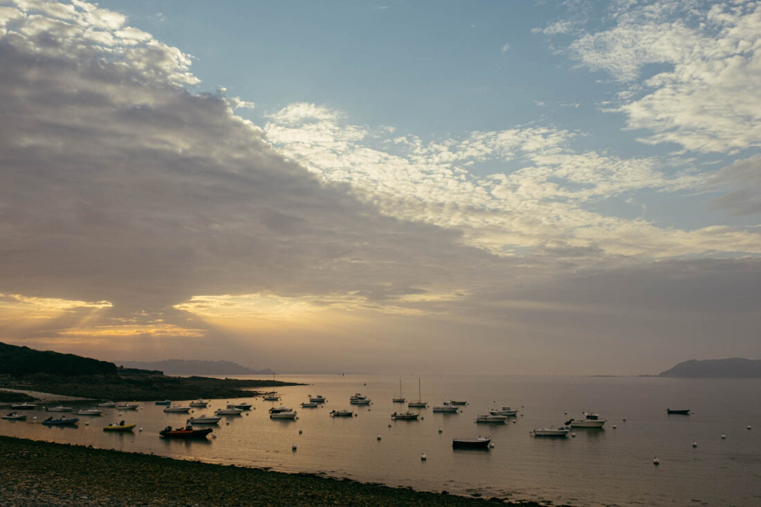 sunset at plage de keriec by robert mangelmann | 20230908bretagne_104