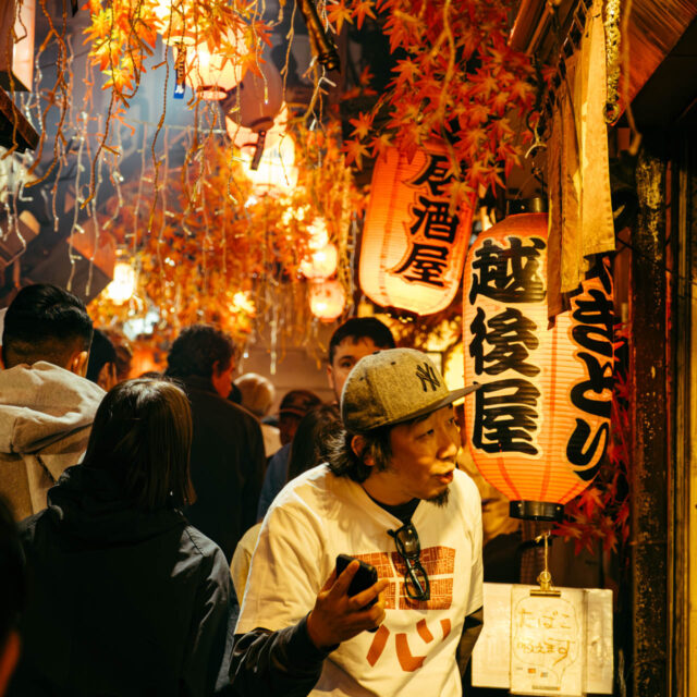 omoide yokocho iii by robert mangelmann | 20231124tokyo_0171