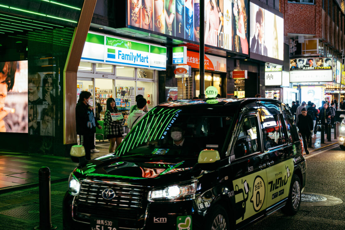 reflections on cabs iii by robert mangelmann | 20231124tokyo_0883