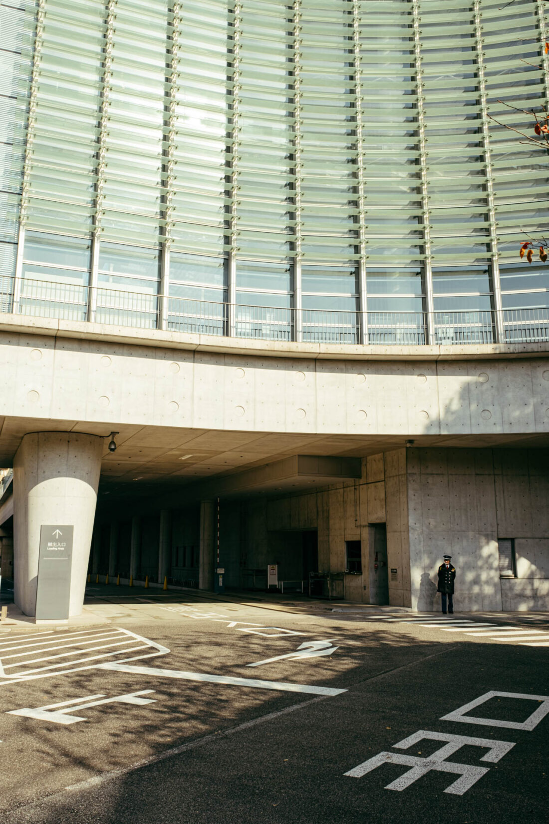 the national art center tokyo by robert mangelmann | 20231127tokyo_022